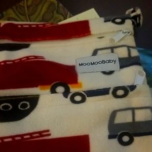Moomoo Baby wer/dry bag with zipper compartments l